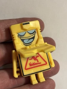 Transformers Botbots Caution Custodial Crew Ruckus Rally Series 6 - Bild 1 von 6