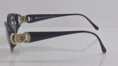 Auténticas gafas de sol Christian Dior 2851 80 57-14 Austria 90’s gafas de sol para mujer Foto 1 de 4
