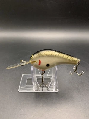 VINTAGE LURE! OLD WOOD BAGLEY KILLER-B DEEP DIVER IN SHAD! 2 3/4 INCHES! AWESOME - Image 1 of 4