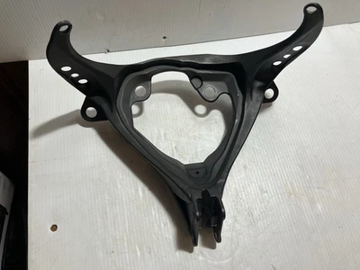 Soporte de sujeción delantero Suzuki GSXR 1000 2005 (OEM) Foto 1 de 4