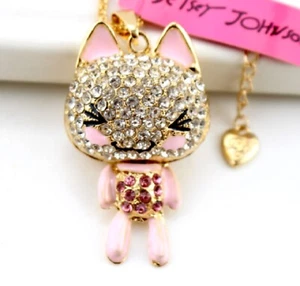 Betsey Johnson rosa Kristall Kätzchen Gold Charm Anhänger Halskette kostenlose Geschenktüte - Bild 1 von 3