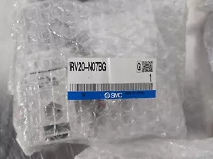 SMC IRV20-N07BG Vacuum Regulator - Picture 1 of 3