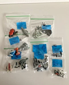 Lotto 24 Micro Macchine e Personaggi/Persone Star Wars Vintage #D - Foto 1 di 5