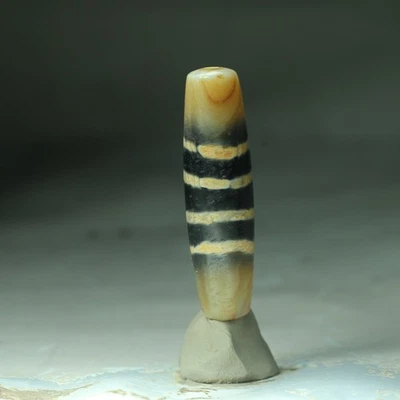 Antiguo colgante amuleto tibetano de cuentas de ágata Dzi "rayas" del Tíbet 45553 Foto 1 de 4