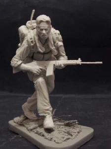 AC Models AE-16011 1/16 Selous Scout - Picture 1 of 3
