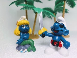 COUPLE-04 Vintage Smurfs figures Pirate Smurf Smurfette Toy Figurine Schtroumpf - Picture 1 of 5