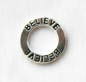 BULK 50 Believe Antiqued Silver 15mm Donut Circle Affirmation Charm - Picture 1 of 4