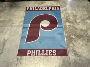 MLB Philadelphia Phillies Garden Flag Double Sided Phillies Throwback Yard Flag. - Picture 1 of 2