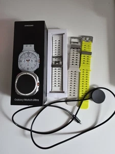 Samsung Galaxy Watch Ultra Blanc Argent 47mm avec bracelets supplémentaires - Photo 1 sur 8