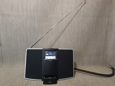 REVO IKON DAB FM Digital I-POD AUX LAN Out Internet Radio Touchscreen - Bild 1 von 4