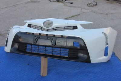 15-17 2016 16 TOYOTA PRIUS V FRONT BUMPER COVER GRILL WHITE GENUINE FACTORY OEM - Image 1 of 4