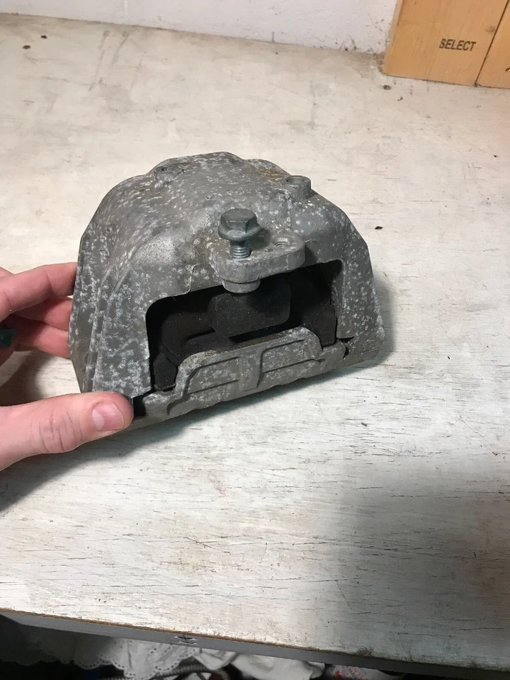 Montaje motor Volkswagen Golf Jetta 1J0199262 Foto 1 de 4