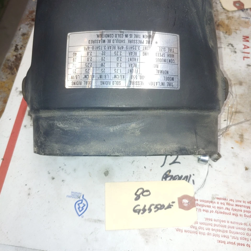 Guardabarros trasero Suzuki GS550E 1980 Foto 1 de 4