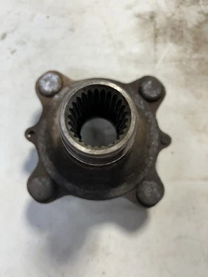 Cubo traseiro direito Honda ATC 250SX 1985 85 SX ótimas splines mais barato aqui! 250 - Imagem 1 de 4