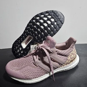 NEW Adidas ULTRABOOST 5.0 DNA FTW GV8724 Women's Running Shoes Size 8 - Picture 1 of 10