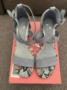 Moda In Pelle Lovelle Light Blue Suede Heeled Sandals Size 5 Split Heel BNIB - Picture 1 of 5