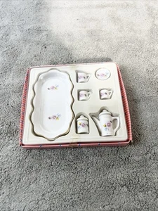 Mini juego de té de porcelana vintage floral usado en caja - Imagen 1 de 4