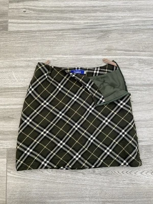 Minifalda vintage Burberrys etiqueta azul verde a cuadros Nova talla 36 Foto 1 de 4