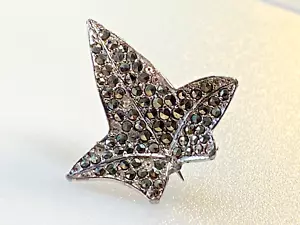 Vintage Brooch Silver Metal Marcasite Leaf Design - Picture 1 of 5