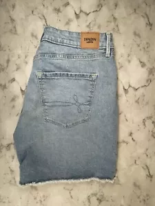 Bermuda donna DENIZEN Levi's jeans vita media taglia 10 - W30 sfilacciato - Foto 1 di 16