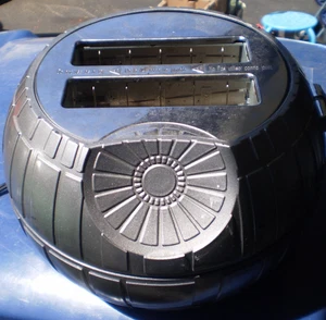 2006 Intertek Star Wars Death Star Toaster (Burns Tie FIghter on Toast) - Picture 1 of 4
