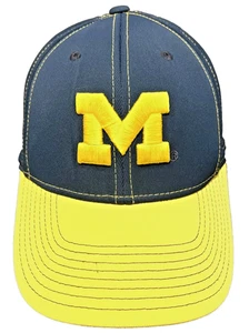 Gorra Adidas Michigan Wolverines Azul Amarillo Bordada Ajustada Elastizada S/M - Imagen 1 de 10