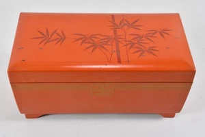 C26B01- Japan Vintage Love Story Lack Schmuck Schatulle mit Spieluhr gemarkt  - Bild 1 von 12