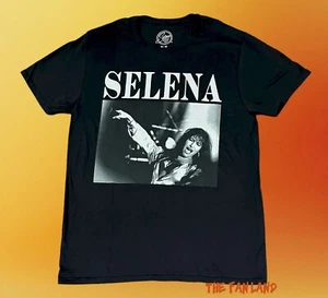 New Selena Concert Photo Classic Vintage Retro Mens T-Shirt - Picture 1 of 2