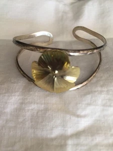 Women's Stuart Nye Silver Band Brass Pansy Small Cuff Bracelet - Picture 1 of 6