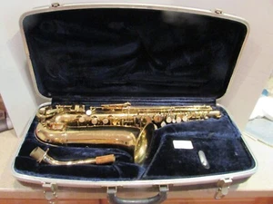 Conn Shooting Stars Saxophone with Case - S/N N43620 - Picture 1 of 21