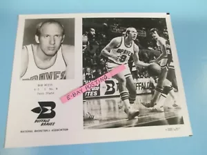 FOTO DE PRENSA BOB WEISS #8 BUFFALO BRAVES VINTAGE AÑOS 70 EN BLANCO Y NEGRO 8 X 10" - - Imagen 1 de 3