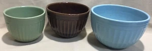 Mixing Bowls Crockery/ Earthenware 3 Pc Bowl Set Vintage Kitchen Collectibles - Picture 1 of 14