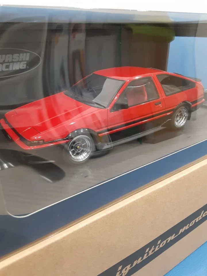 Accensione 1/18 modello Sprinter Trueno Ae86 3 porte Gt Apex rosso/nero - Immagine 1 di 4