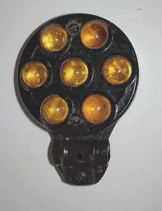 Vtg Federal #7 Yellow Glass Marbles Reflector Truck Cycle License Plate Topper - Foto 1 di 4
