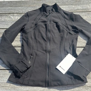 Lululemon Define Jacke Luon Schwarz Größe 10 Neu mit Etikett - Bild 1 von 9