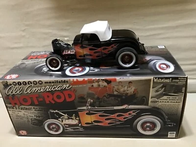 Ford 1932 All American Hot Rod Black Flamed Diecast Roadster 1/18 ACME #5004. Foto 1 de 4