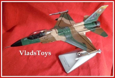 Air Force 1 1/100 4 F-16C Fighting Falcon USAF 57th WG64th AGRS Red 72 AF1-0142B - Image 1 of 4