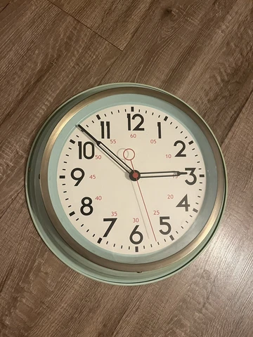 Vintage Metal Diner Style Blue & White Wall Clock Analog Battery Power 12”x2” Cover