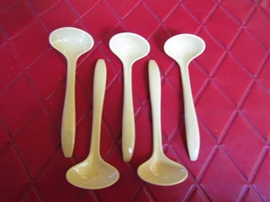 JUEGO DE 5 CUCHARAS/CUCHARAS PARA CONDIMENTOS VINTAGE DE ORO COSECHA - AÑOS 70 - Imagen 1 de 3