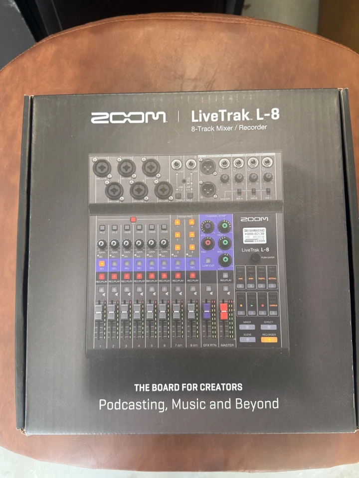 Zoom LiveTrak L-8 Portable 8-Channel Digital Mixer and Multitrack Recorder - Image 1 of 2