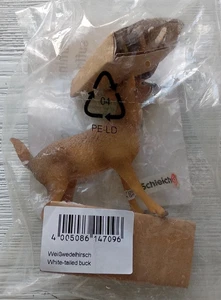 NEW! SCHIECH WHITE TAILED DEER BUCK 14709 RETIRED 2013 PLASTIC - Picture 1 of 5