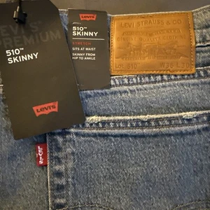 Levi's 501 Jeans Women's W36 L30 BNWT - Picture 1 of 8
