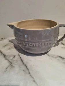 Le Creuset Stoneware Ceramic Grey 2L Mixing Jug With Handle - Picture 1 of 16