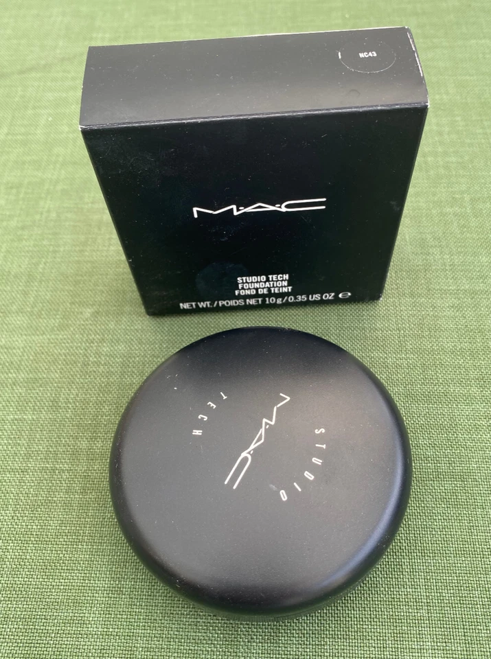 MAC Blot Make-Up Foundation Light NEU - Bild 1 von 4