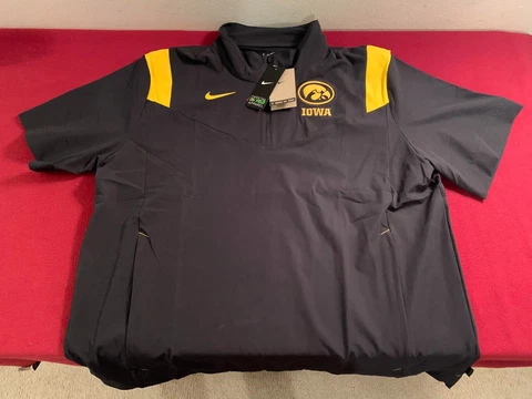 Nike Iowa Hawkeyes Jacket Black Gold 1/4 Zip Windbreaker Pullover Size 2XL NEW Cover