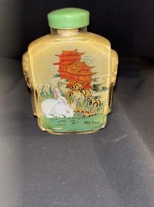 VINTAGE MADE IN CHINA REVERSE PAINTED BUNNY RABBIT SNUFF BOTTLE 950/5000 - Picture 1 of 8