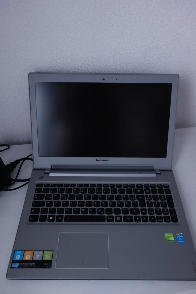 Lenovo Ideapad Z510 - Core i7 - 256 GB SSD - Windows 10 - Notebook/ Laptop - Bild 1 von 4