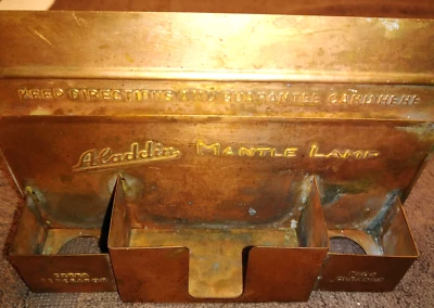 Soporte de pared para lámpara Aladdin de cobre - "Coincide con generador limpiador de mechas"  Foto 1 de 4