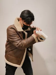 Giacca Marrone Resident Evil Leon Kennedy Uomo Bomber Inverno Raffinato Pelliccia Adulto - Foto 1 di 16