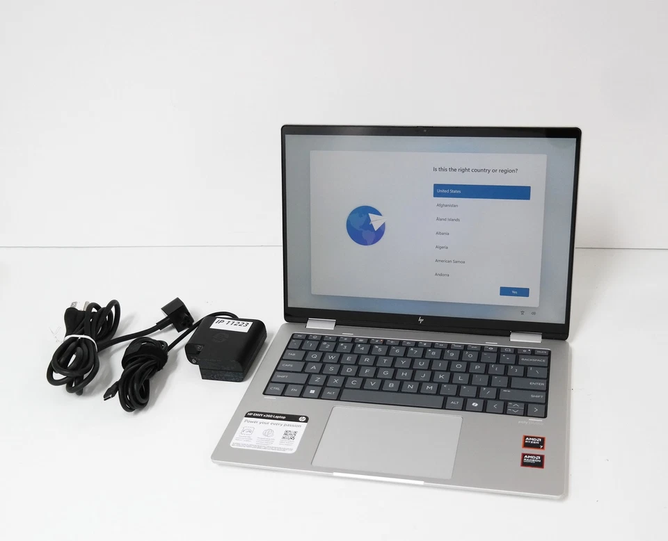 HP Envy 14-fa0023dx 2 en 1 14" AMD Ryzen 7 8840HS 16 GB RAM 1 TB SSD Foto 1 de 4